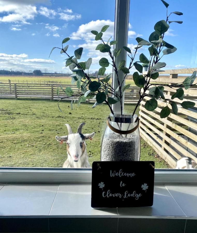 Clover Lodge Честърфилд Екстериор снимка